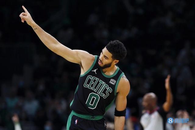 哈登新赛季助攻榜领跑联盟